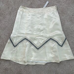 NWT Parameter Silky Cream A-Line Skirt with Chevron Detail size 8. Please read